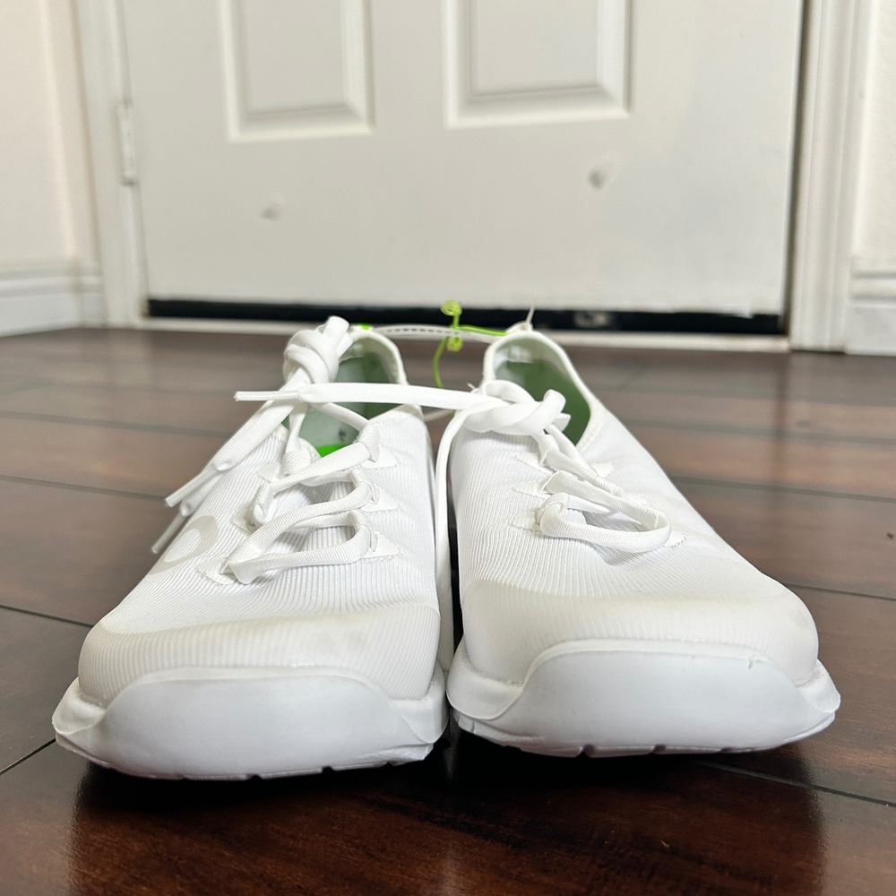 OOFOS OOmg Sport LS Low Recovery Shoe Women's size 7 White NWOB - Picture 7 of 10